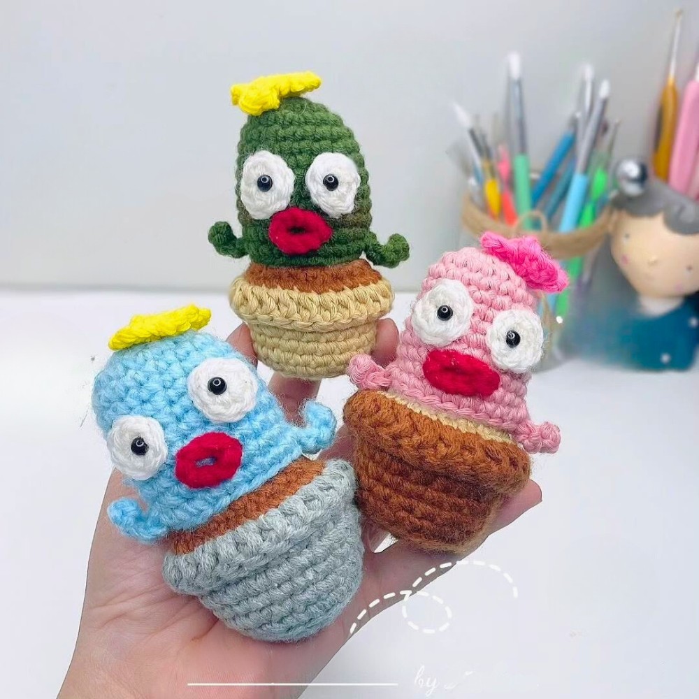 Crochet Cactus Pot