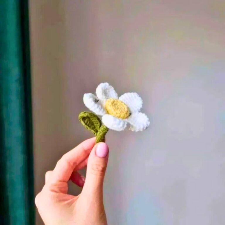Crochet Daisy Flower