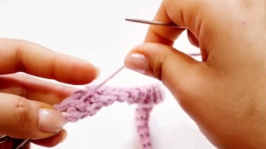 Beginner's Guide to Crochet Bag Straps