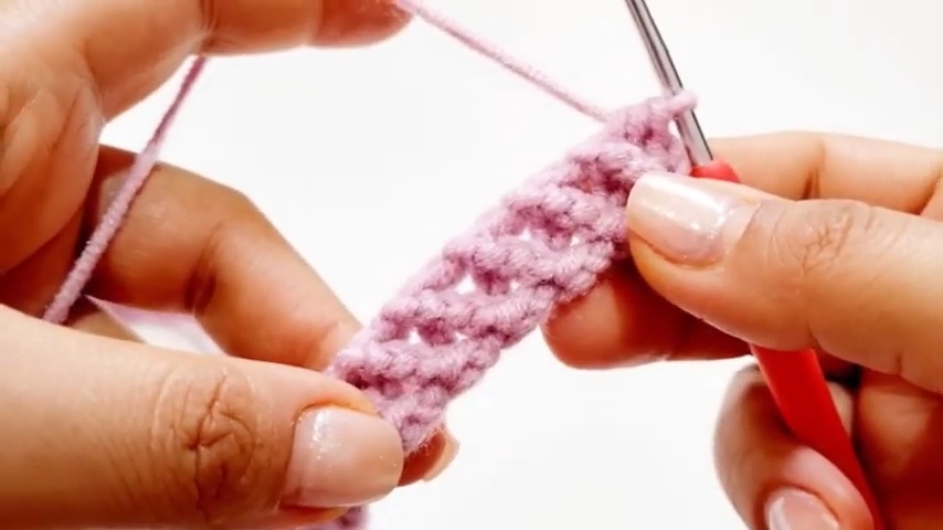 Beginner's Guide to Crochet Bag Straps