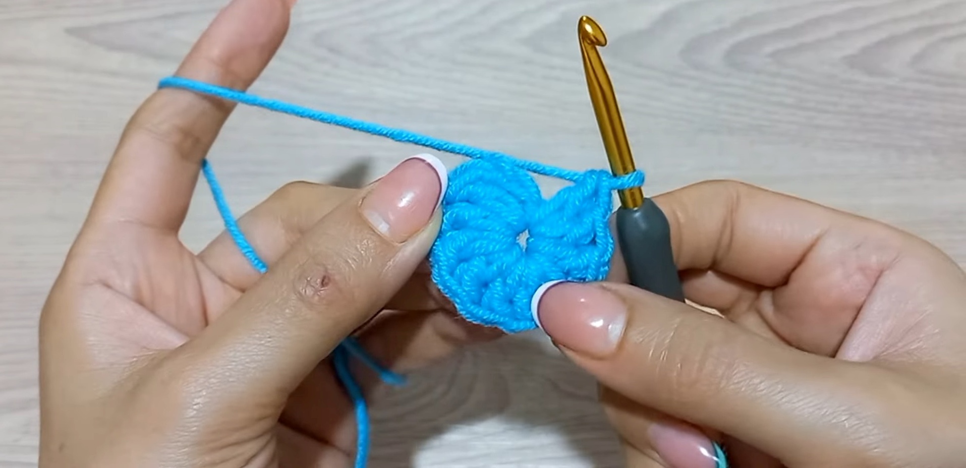 Easy Crochet Arrow Beanie Hat - Comprehensive Beginner Guide
