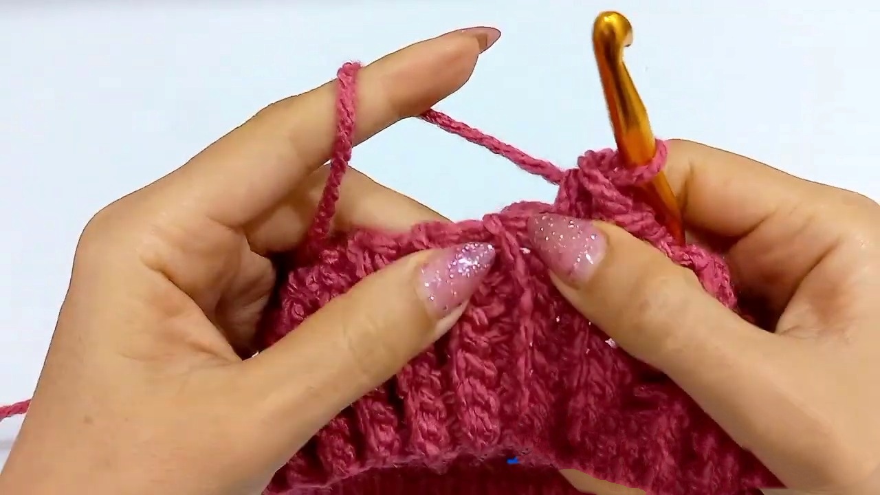 Comprehensive Guide to Crochet a Bulky Mosaic Beanie