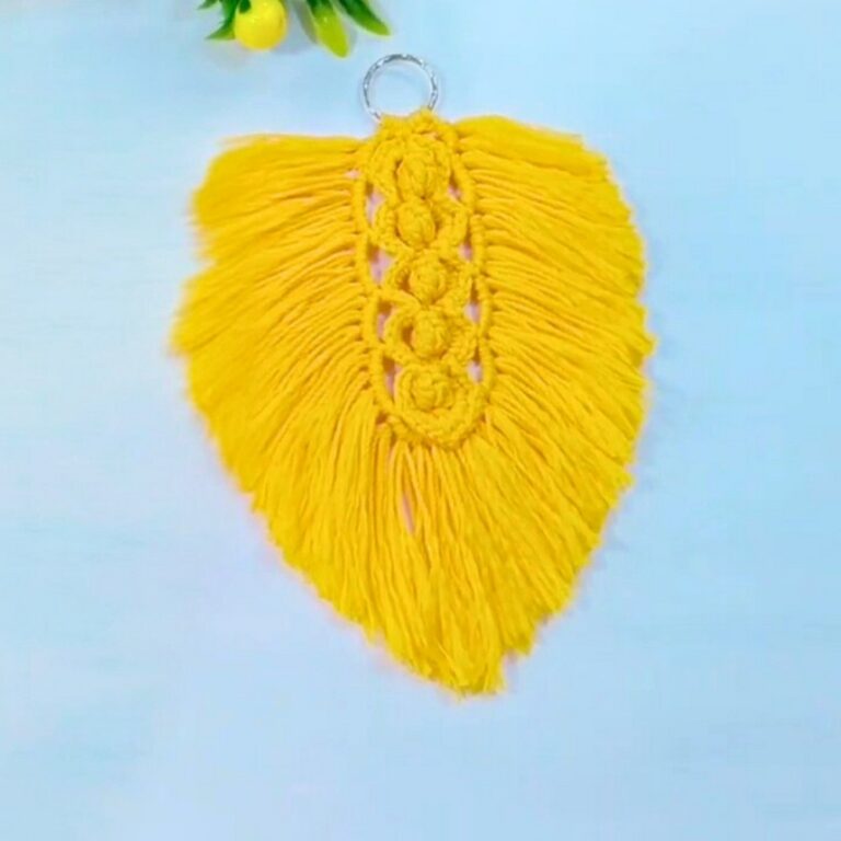 How to Crochet a Macrame Leaf Feather