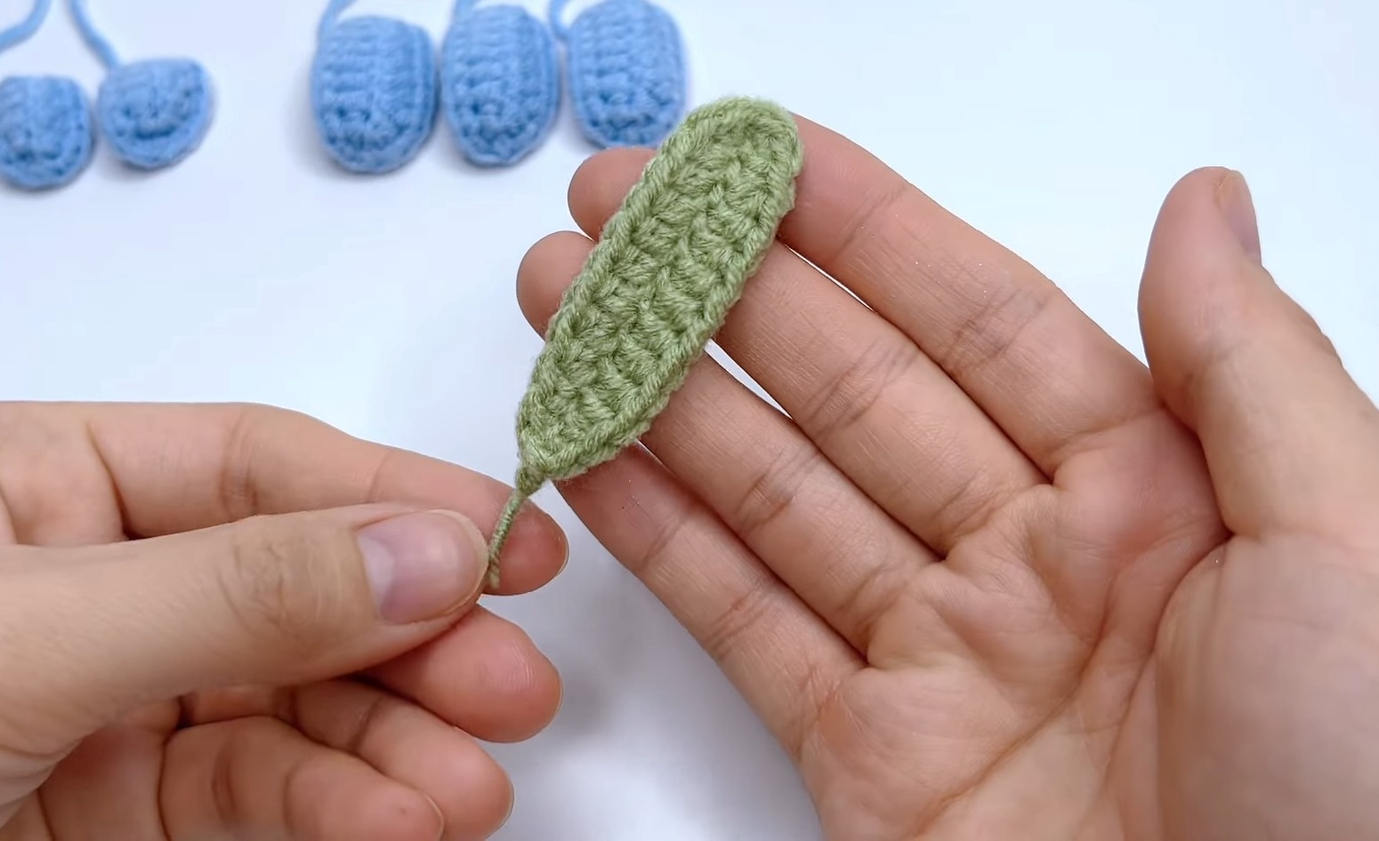 Crochet Mini Tulip Bouquet A Step-by-Step Guide for Beginners