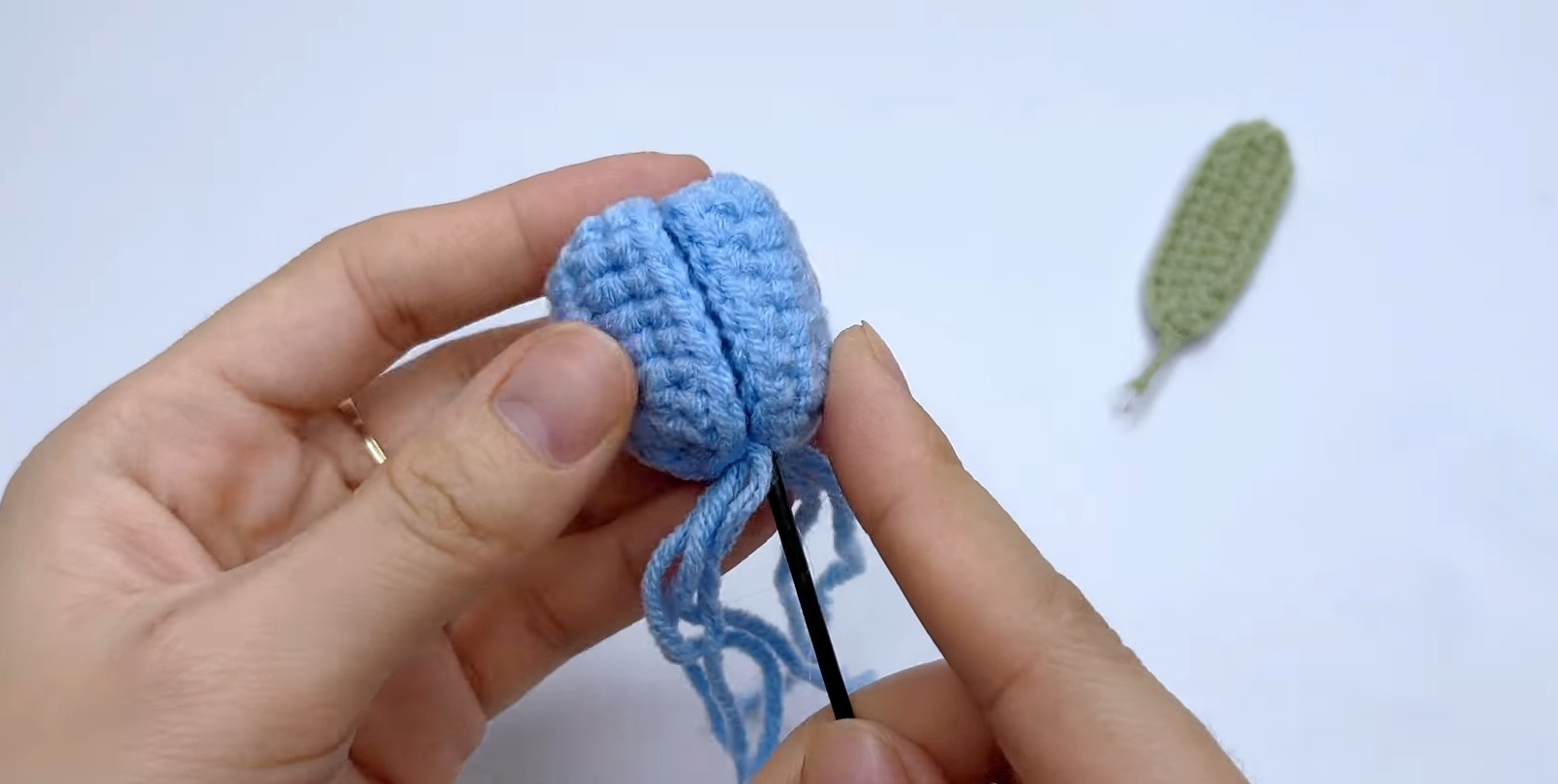 Crochet Mini Tulip Bouquet A Step-by-Step Guide for Beginners