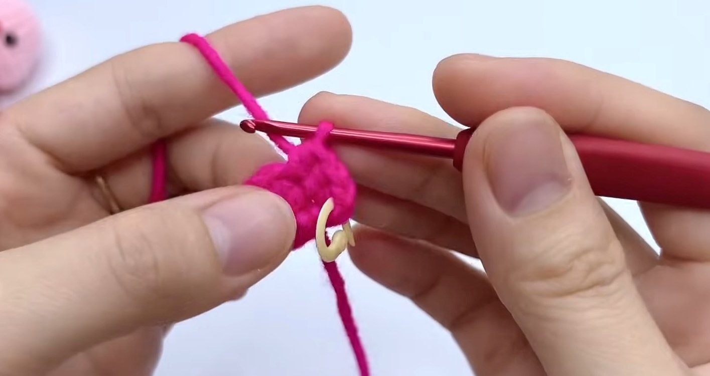 Create a Charming Crochet Loopy Lotso Bear Hat: Step-by-Step Guide