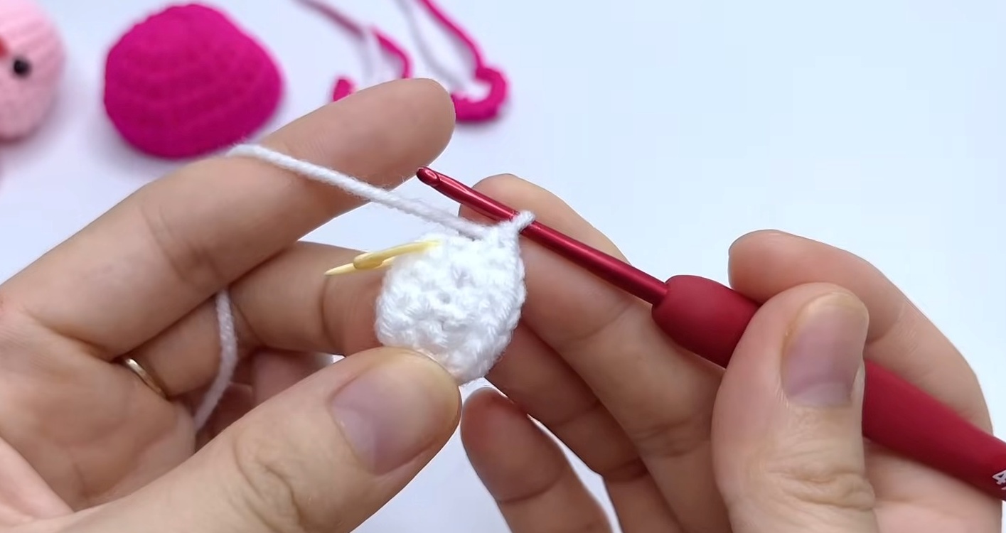 Create a Charming Crochet Loopy Lotso Bear Hat: Step-by-Step Guide