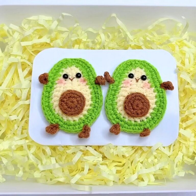 Easy Crochet Avocado Hair Clip Tutorial