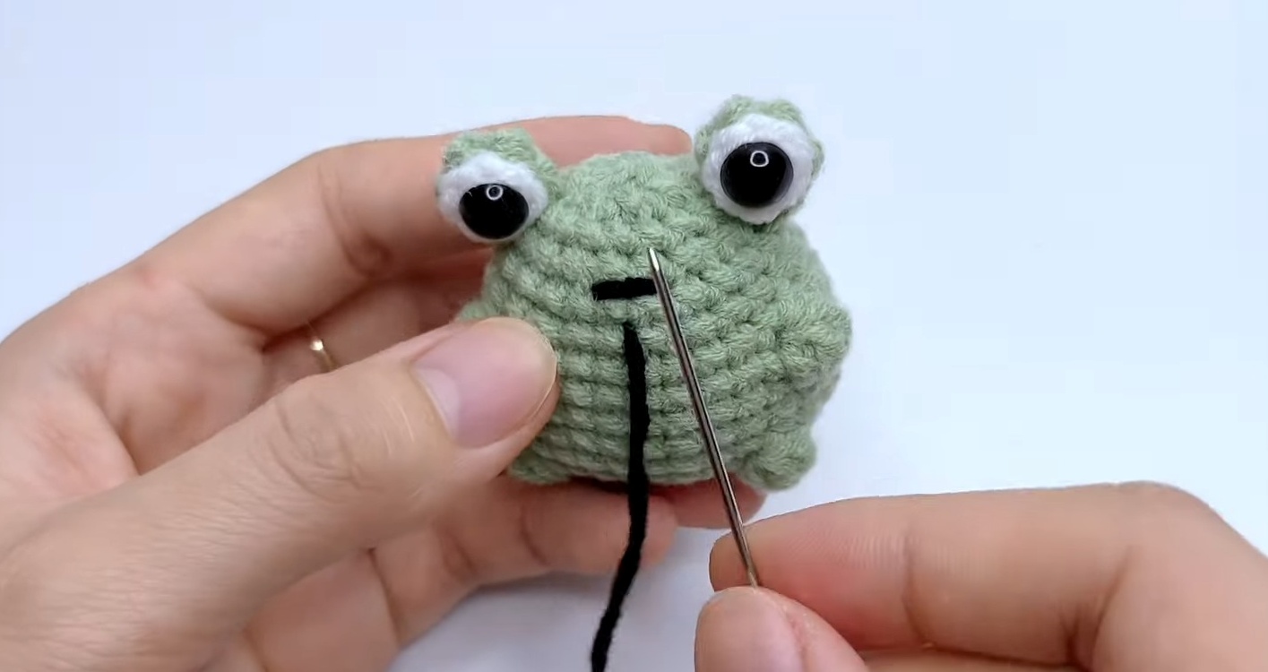 Beginner's Guide to Crochet Frog Amigurumi