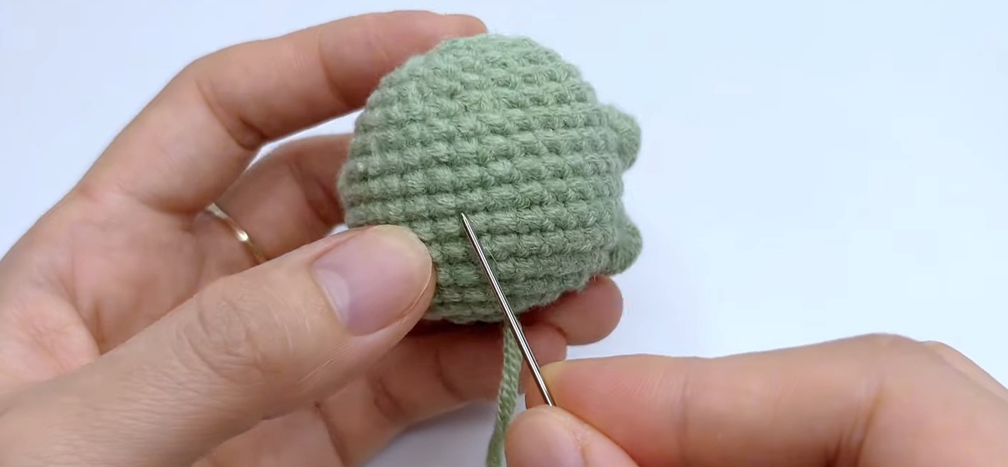 Beginner's Guide to Crochet Frog Amigurumi