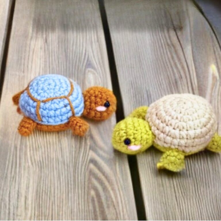 How to Crochet a Turtle Keychain Pattern