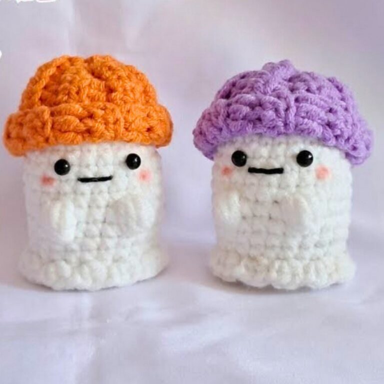 Cozy Ghost Wearing a Beanie Crochet Tutorial