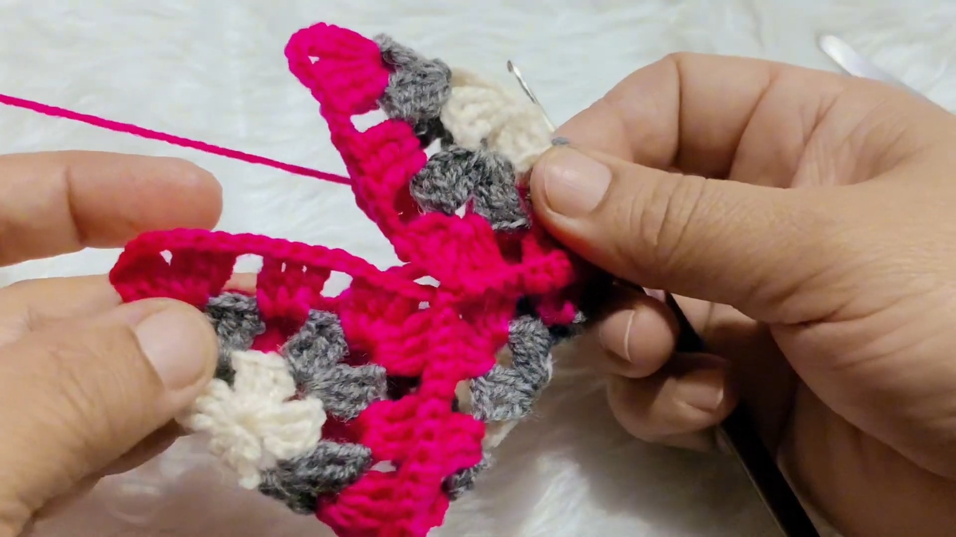 How to Crochet a Stylish and Durable Tote Bag for Everyday Use