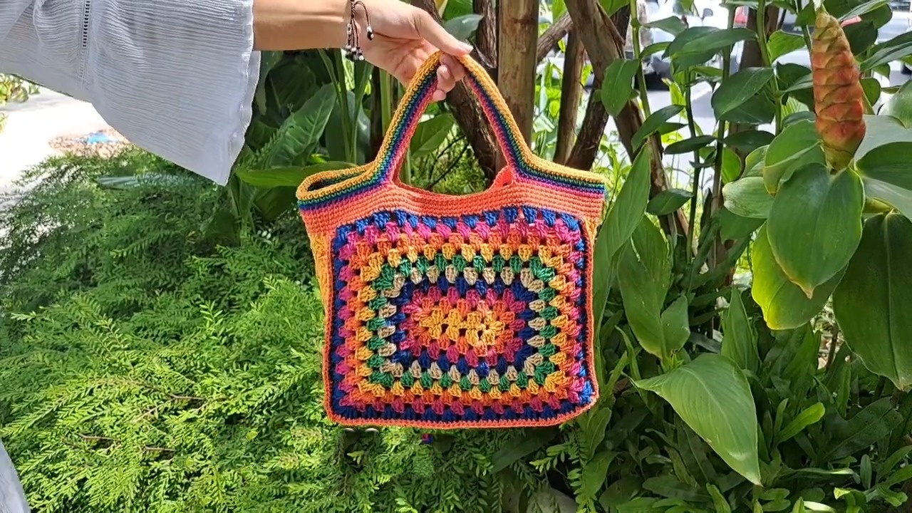Crochet Granny Square Bag Tutorial – Fun and Functional Design