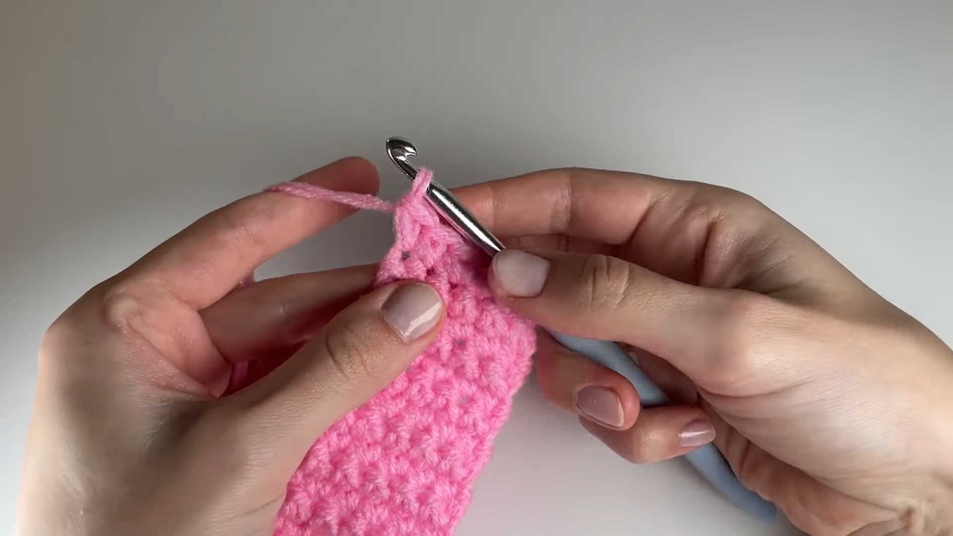 Stylish Crochet Headband Tutorial for All Skill Levels