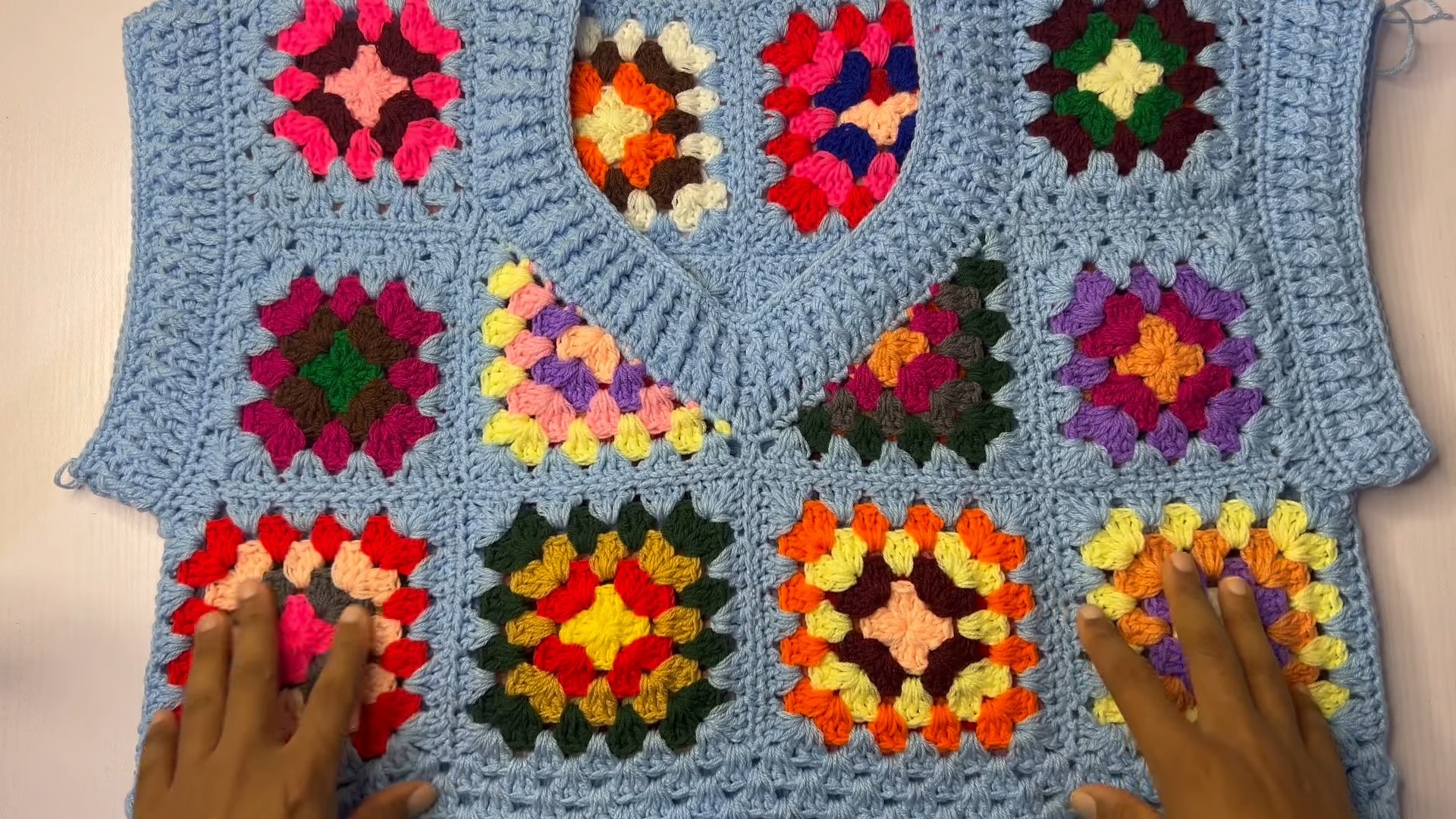 Crochet a Beautiful Granny Square Crop Vest for Style and Comfort