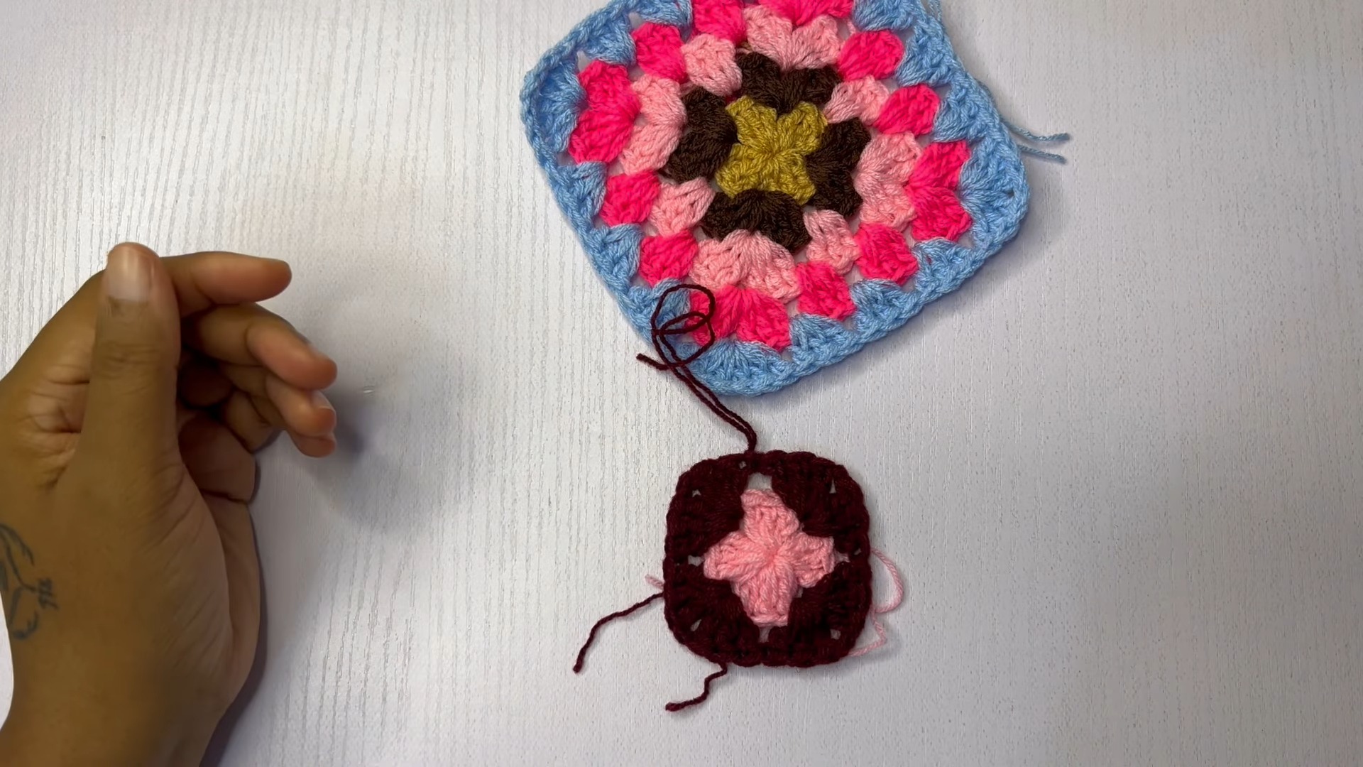 Crochet a Beautiful Granny Square Crop Vest for Style and Comfort