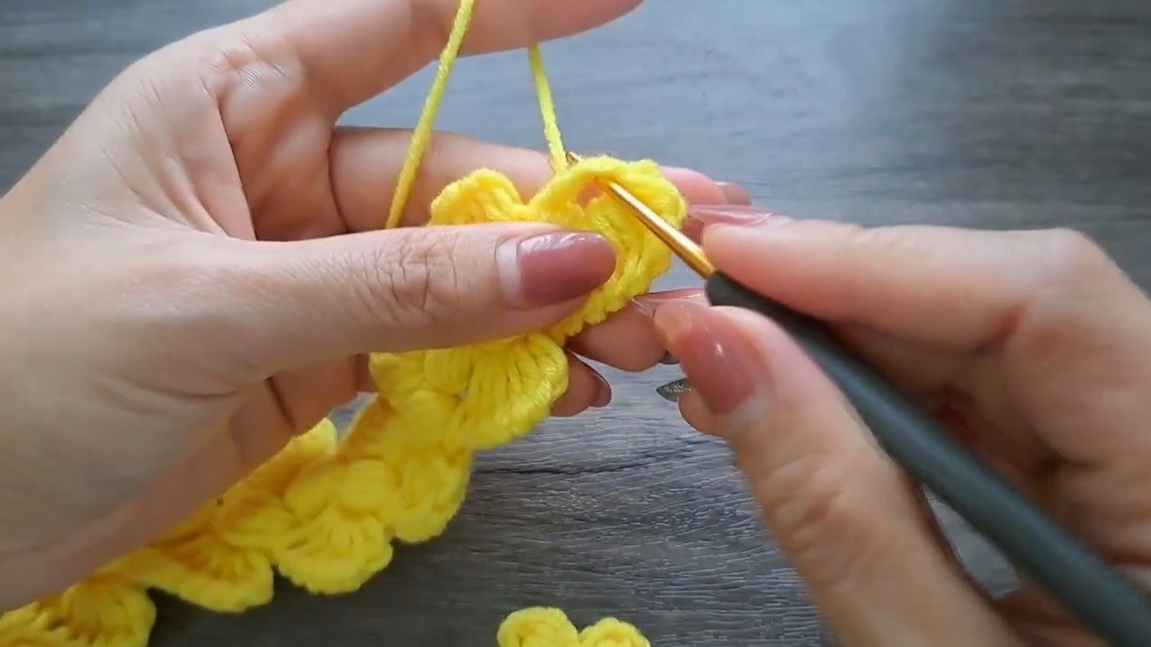 Beautiful and Functional Crochet Headband for All Skill Levels