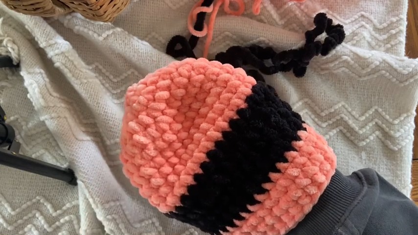 Festive Jumbo Halloween Slug Crochet Tutorial