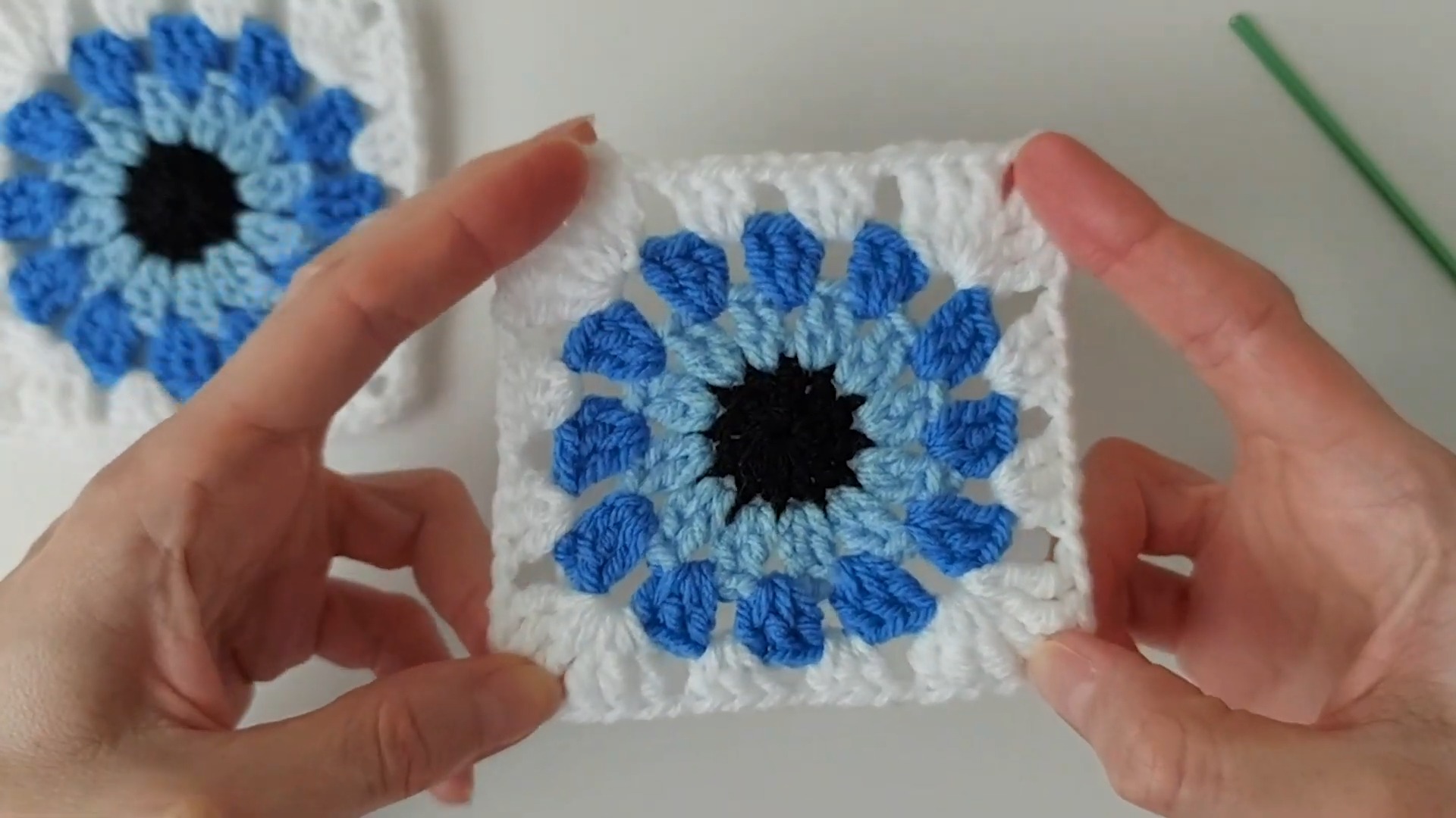 Crochet Granny Square Tote Bag Tutorial for Beginners & Experts