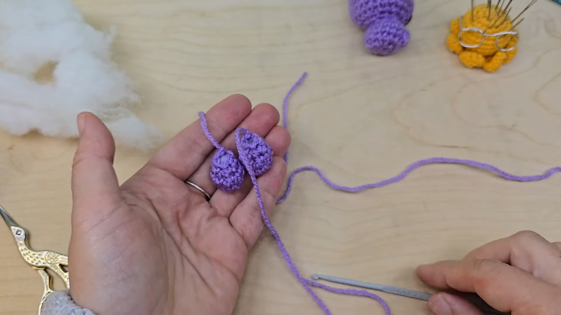 Crochet Mini Halloween Dog Keychain – Festive Decoration