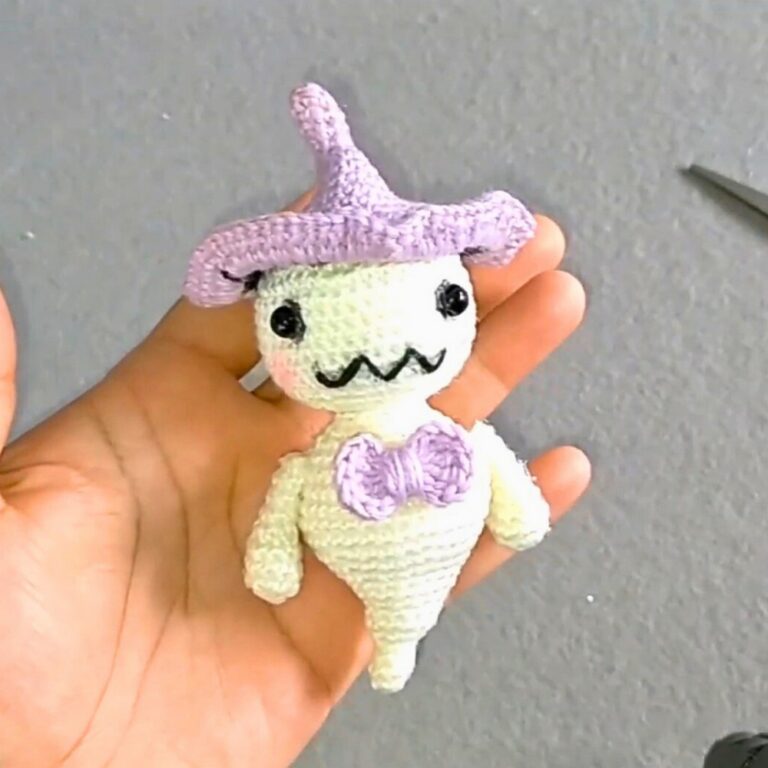 Spooky and Adorable Crochet Halloween Ghost Amigurumi Pattern