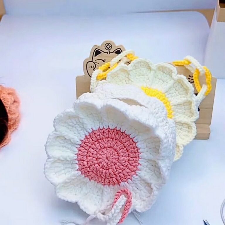 Crochet Daisy Bag Tutorial – Beautiful, Functional, and Easy-to-Make