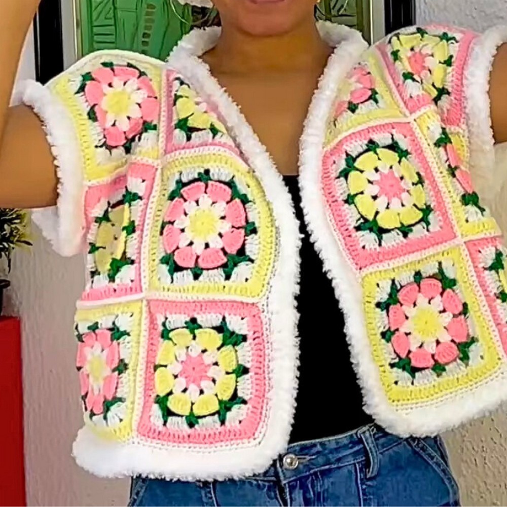 Learn to Crochet a Beautiful Granny Square Cardigan