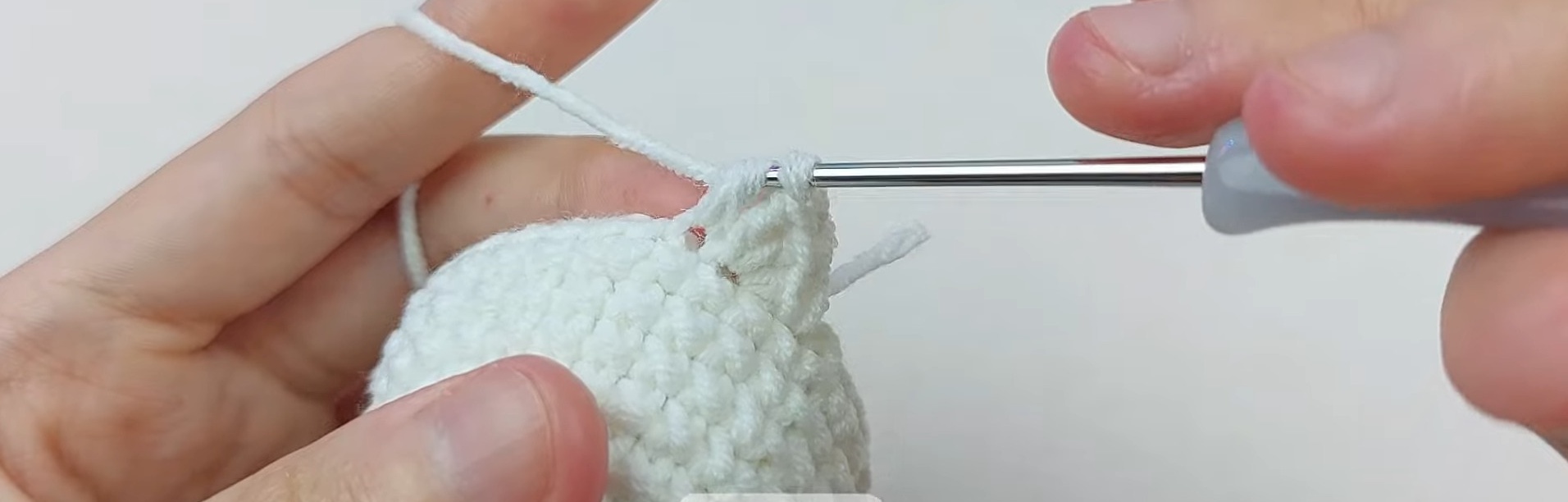 Easy-to-Make Crochet Ghost for Spooky Home Décor
