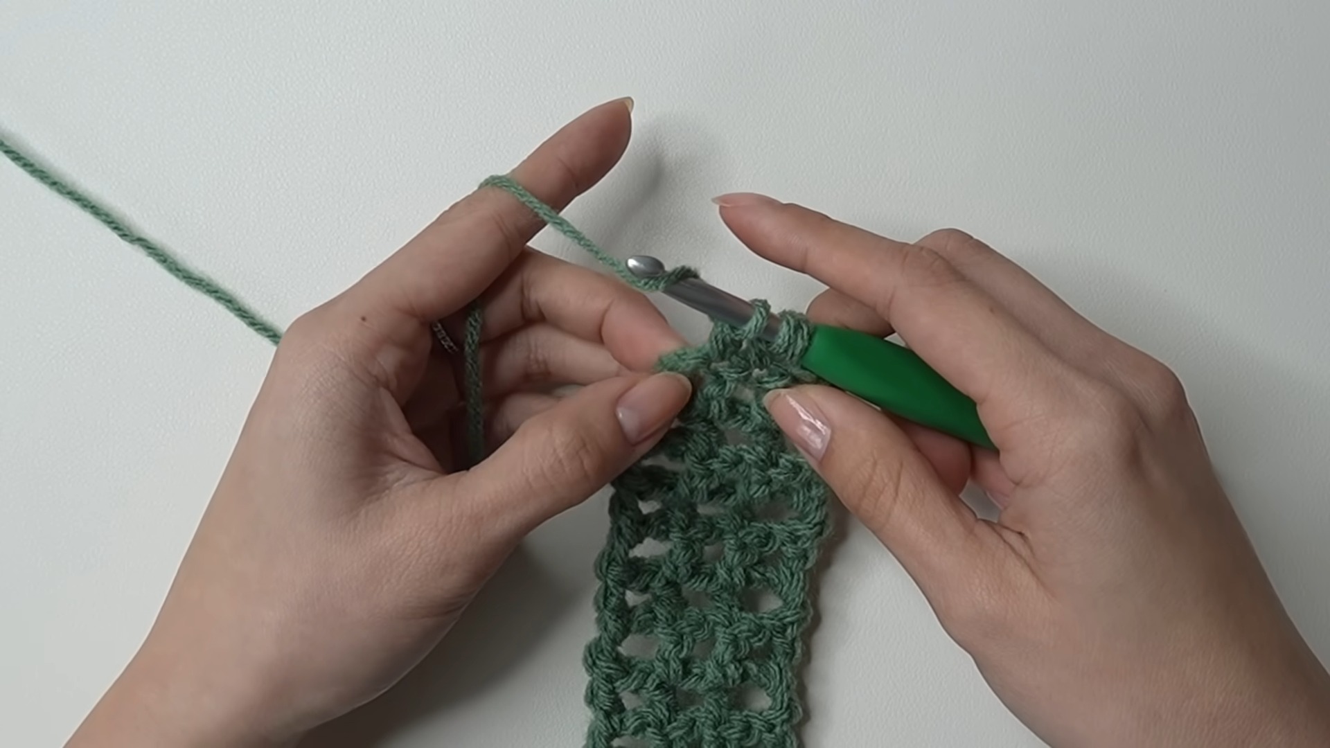 Easy Crochet Mesh Headband Tutorial for Beginners