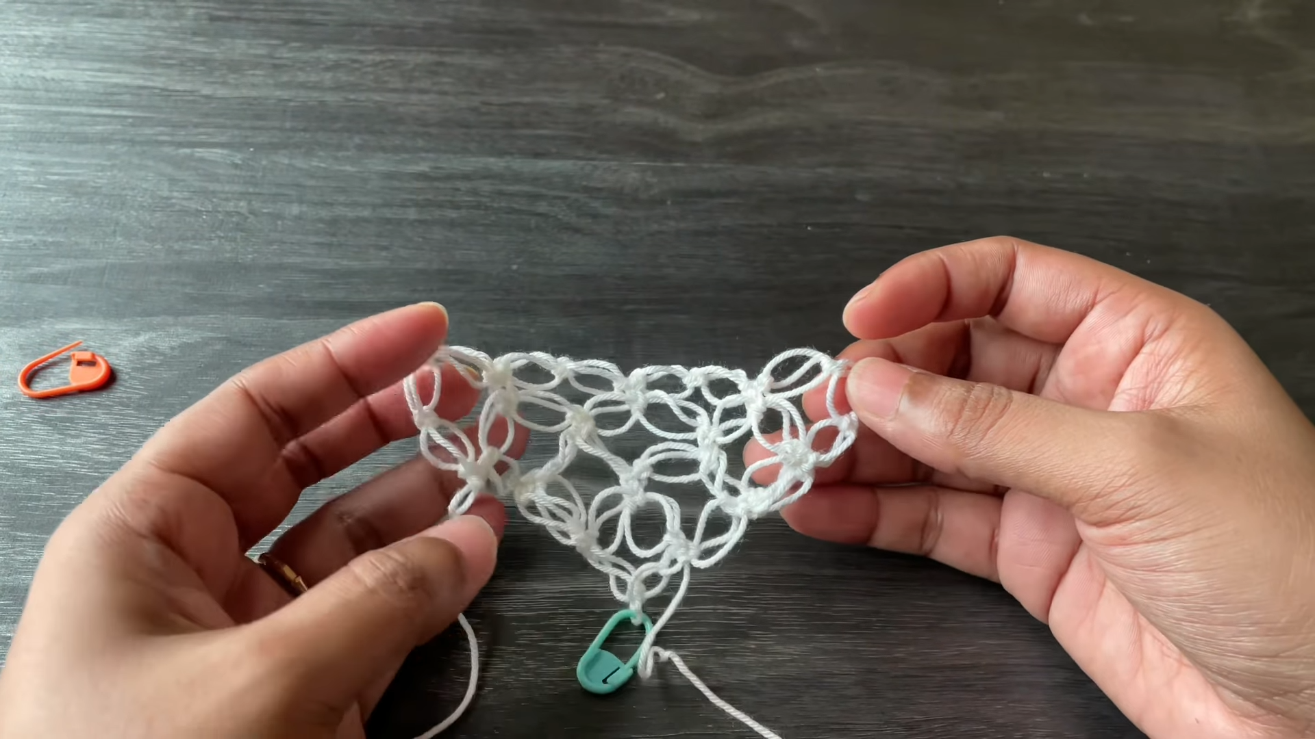 Stylish Solomon’s Knot Crochet Bandana Pattern