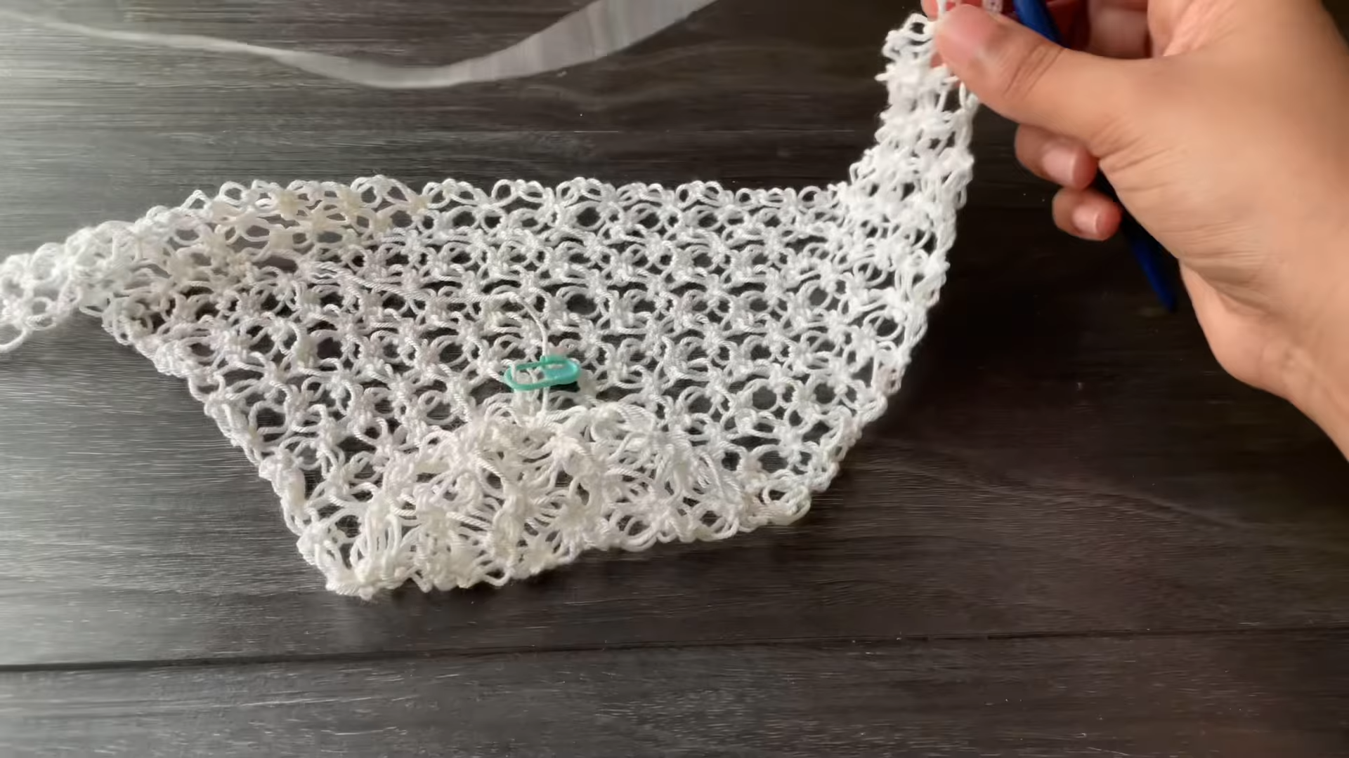 Stylish Solomon’s Knot Crochet Bandana Pattern