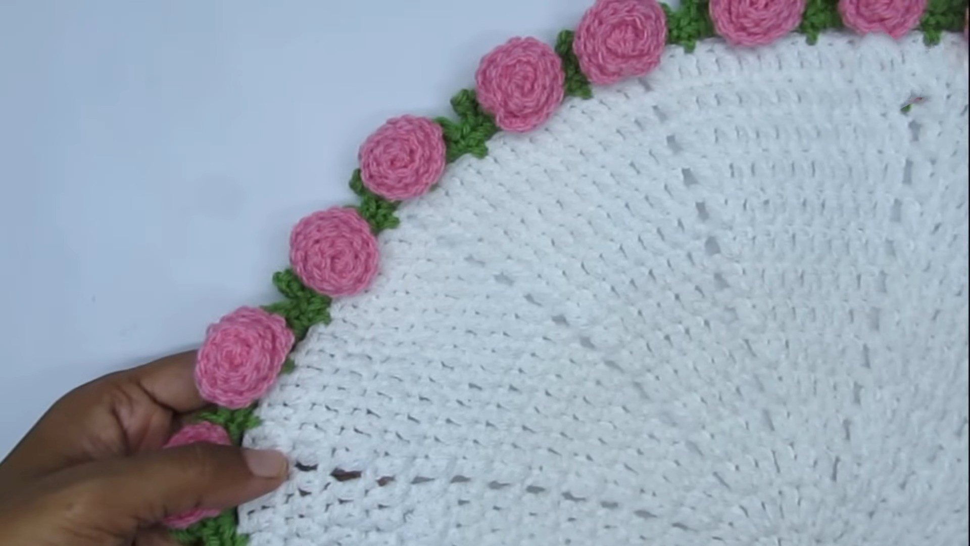 Crochet Roses Flower Bouquet Tutorial for Stunning Decor & Gifts