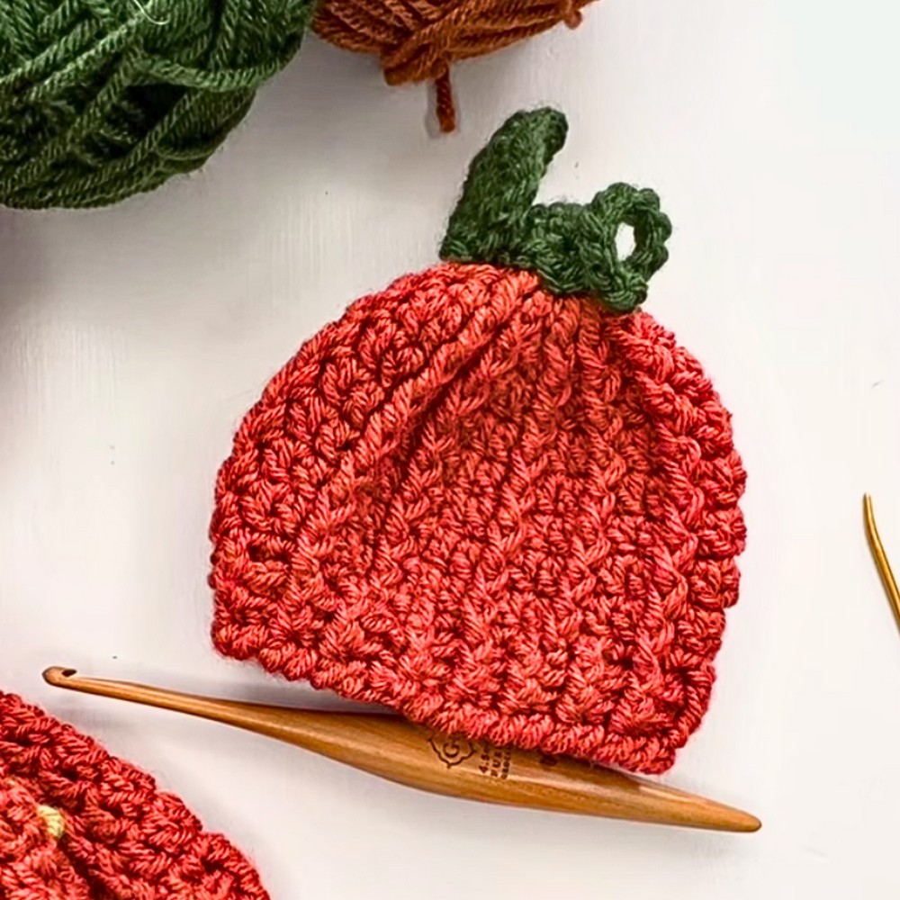 Crochet Pumpkin Hat Tutorial – Cute, Festive & Customizable