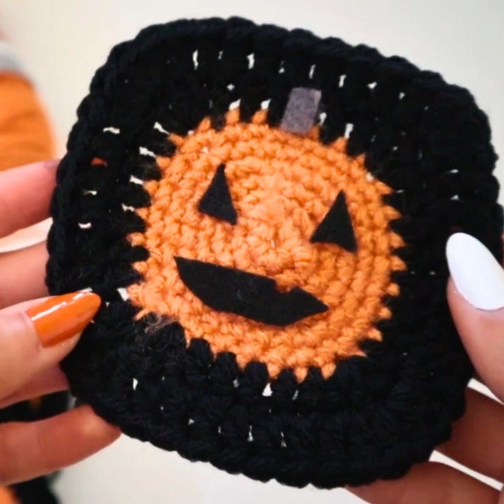 Learn How to Crochet a Pumpkin Granny Square for Thanksgiving Decor