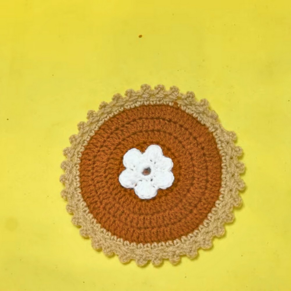 Crochet Pumpkin Pie Cup Coaster – Fall Home Décor Idea