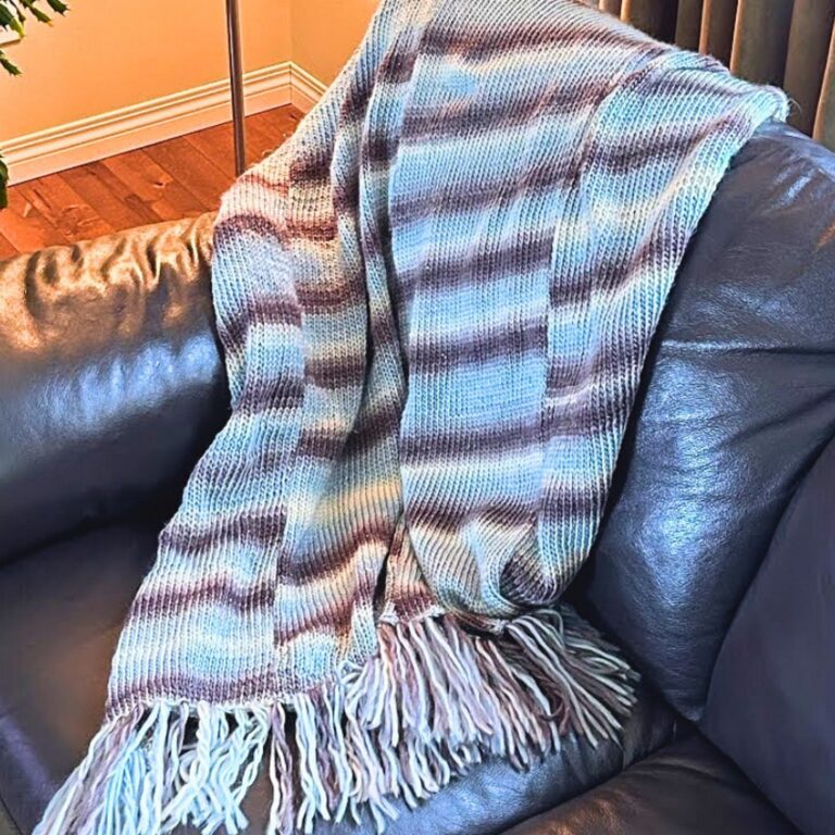 Easy Throw Blanket Knitting Tutorial - Lightweight and Versatile Design