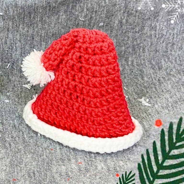 How to Crochet a Beautiful and Versatile Christmas Santa Hat with Timeless Appeal