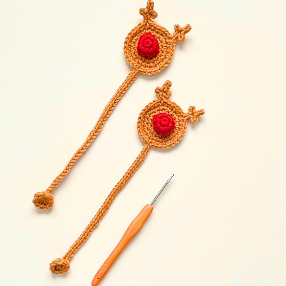 Festive Crochet Reindeer Bookmark - Beginner-Friendly Tutorial