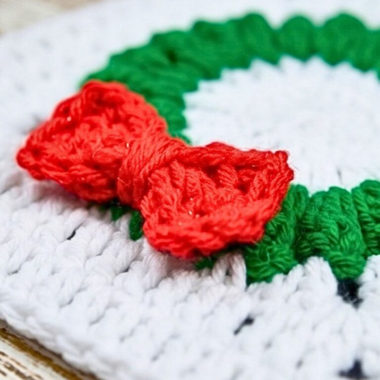 Christmas Wreath Crochet Granny Square Pattern