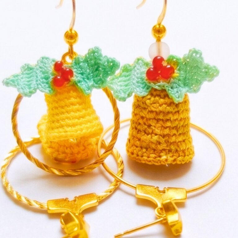 Crochet Mini Christmas Bell Earrings Pattern with Leaf