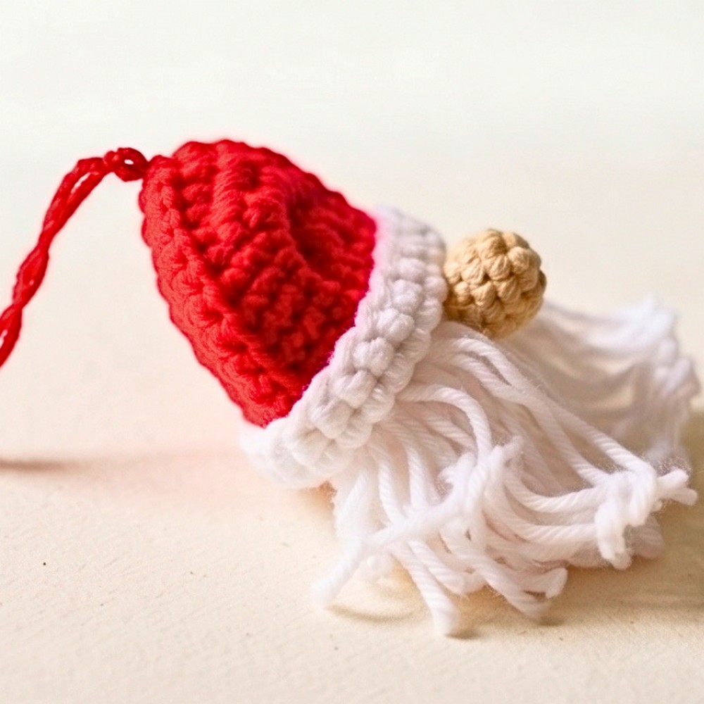 Easy Crochet Christmas Gnome Pattern For Holiday Decor