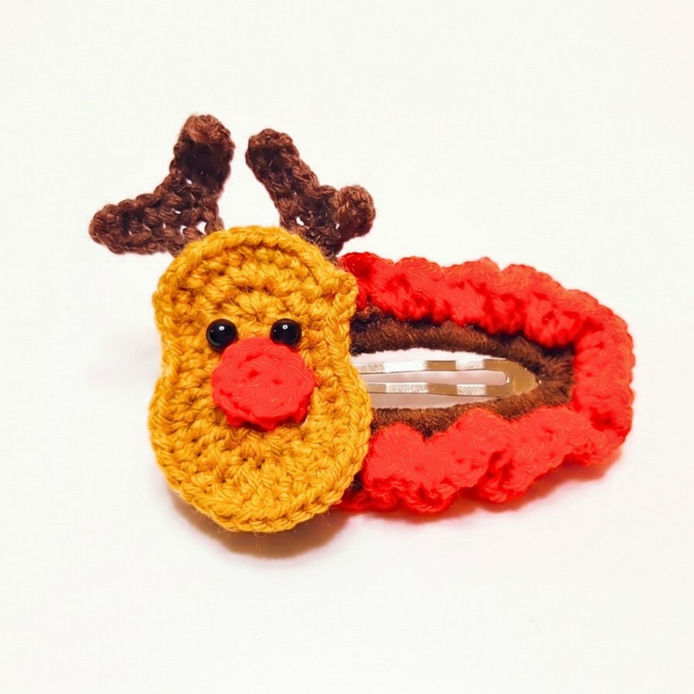 Festive Crochet Reindeer Hair Clip Pattern For Holiday