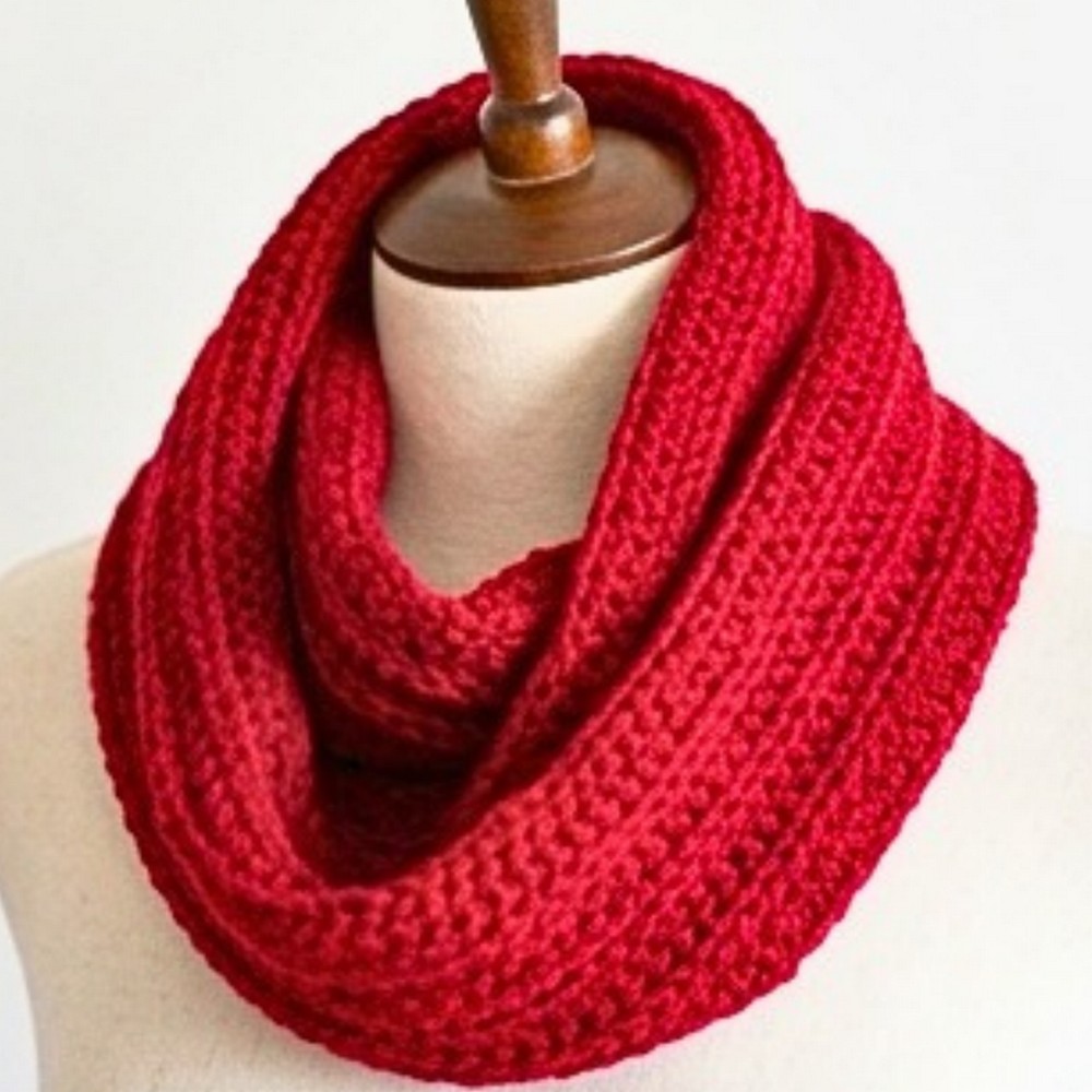 Crochet Ribbed Scarf with Tassels Pattern