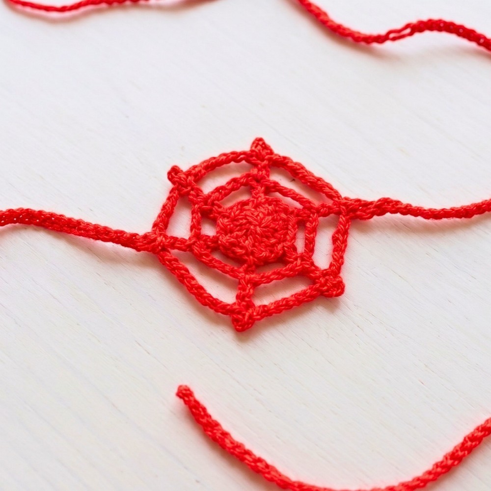 Quick & Easy Crochet Spiderweb Headband Pattern